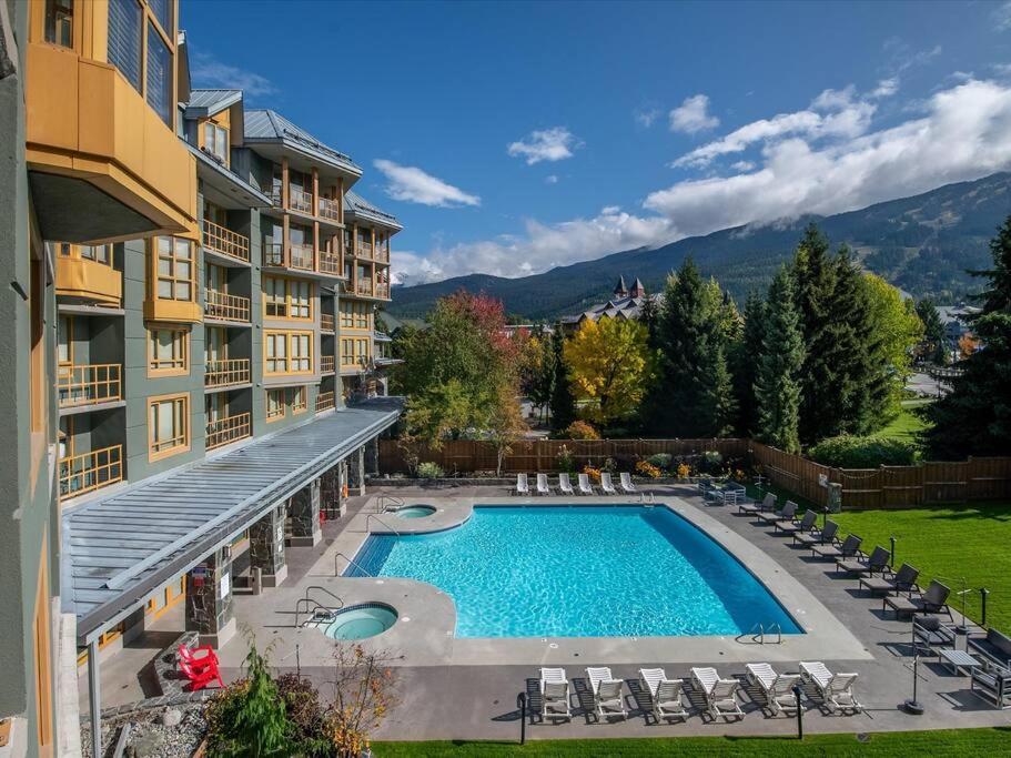 Cascade Lodge Premium Suite, With Pool & Hot Tub Whistler Eksteriør bilde