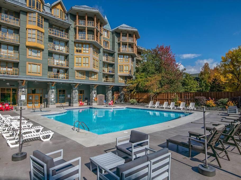 Cascade Lodge Premium Suite, With Pool & Hot Tub Whistler Eksteriør bilde